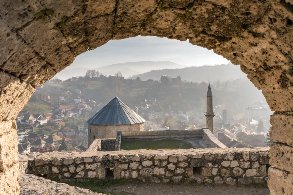 U POHODE TRAVNIKU - GRADU VEZIRU
